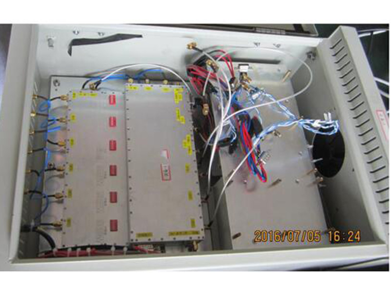 UHF波段接收機(jī)